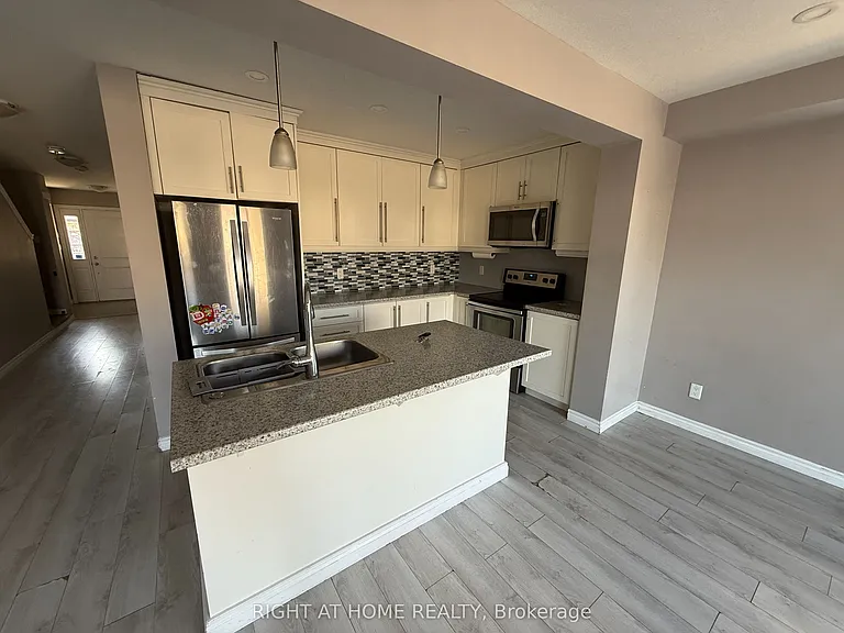 133 Templewood Dr — Photo 7