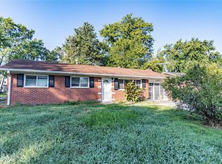 2006 Delores St, Cahokia, IL 62206