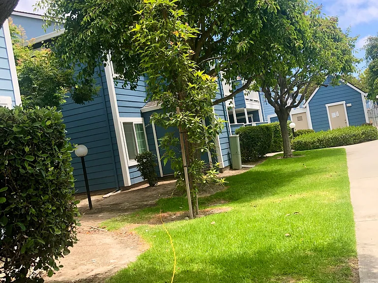 Mariner Village — Photo 15