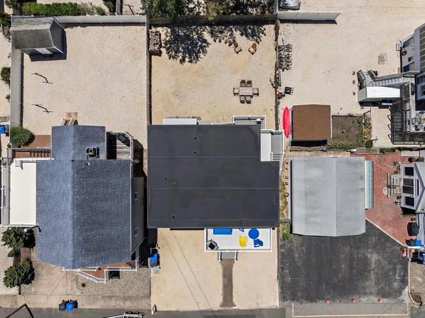 340 Kentford Ave, Beach Haven, NJ 08008