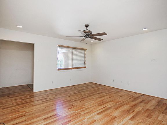 3rd image of 3922 N 87th Pl