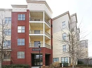 870 Mayson Turner Rd NW — Photo 2