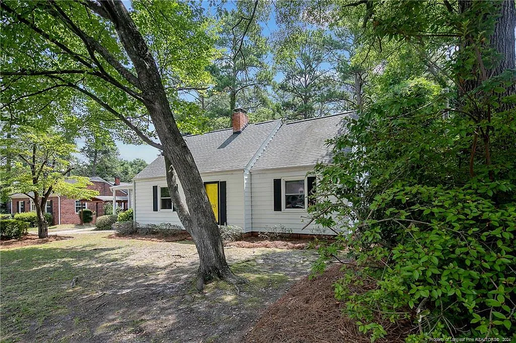 4 bed, 2.0 bath, $1,895 — Photo 3