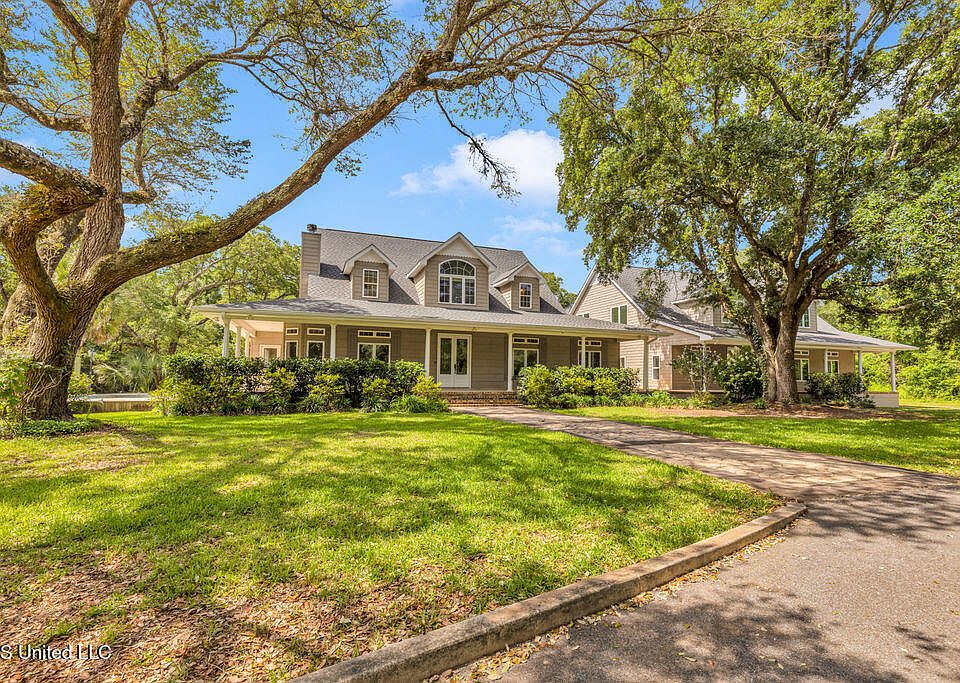 1st image of 24071 Cuevas Delisle Rd