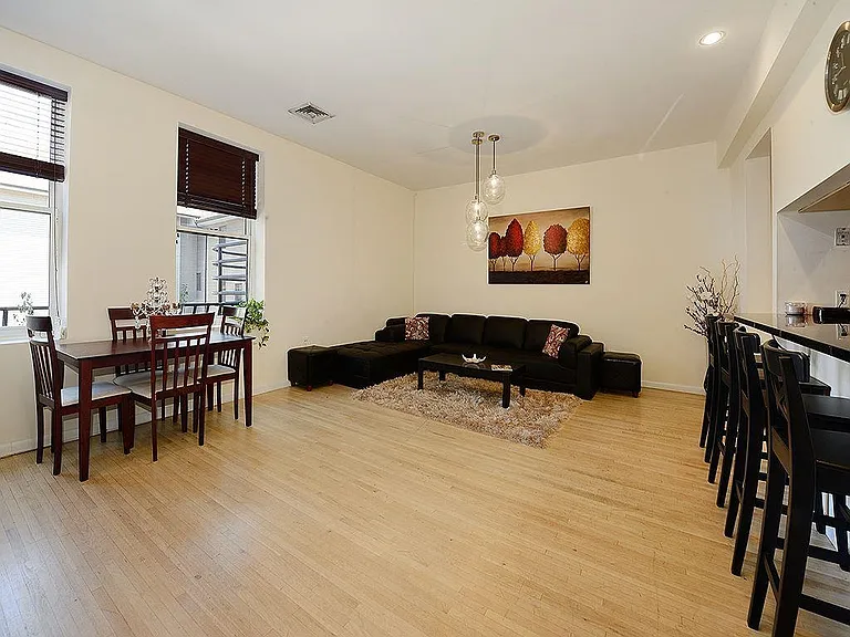 456 9th St #1 — Photo 5