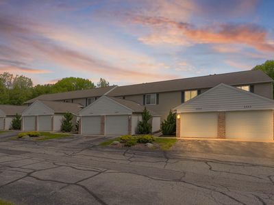8585 Courtland Dr NE, Rockford, MI, 49341