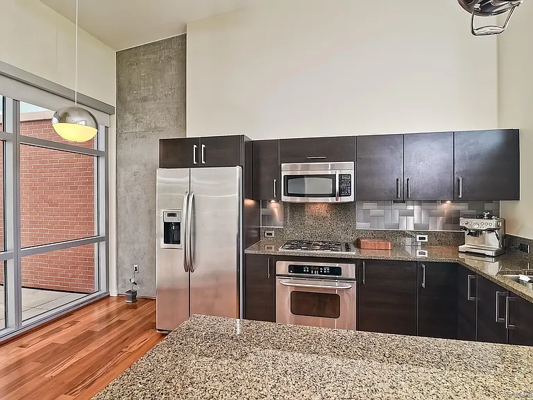 800 The Mark Ln #202 — Photo 9