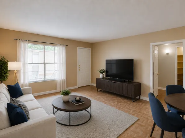 Creekwood Apartments