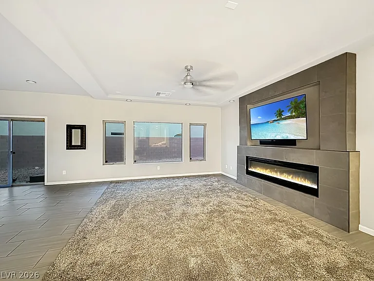 6305 Carmel Creek Ave — Photo 3