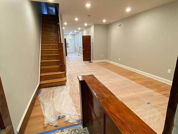 4th image of 2847 N 28th St