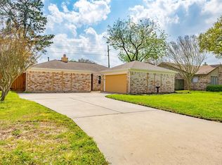 10003 Windriver Dr, Houston, TX 77070