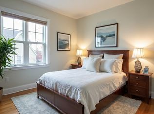 1712 Stephen St, Flushing, NY 11385