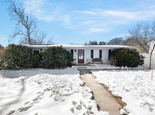 2 W Katherine Ave, Ocean View, NJ 08230