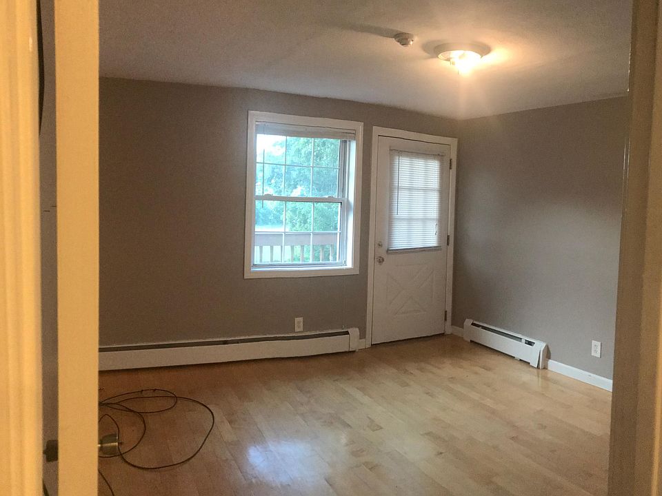 2nd image of 7 Tara Dr