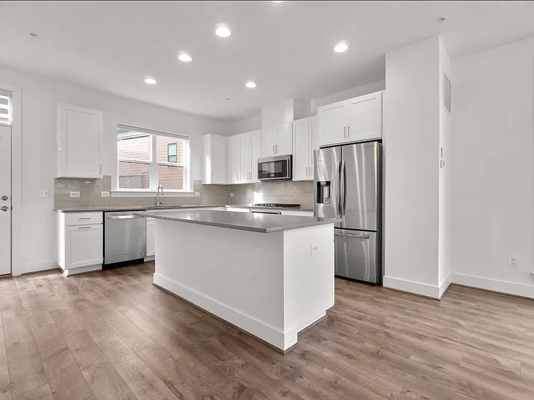 3310 Woodland Phlox St — Photo 24