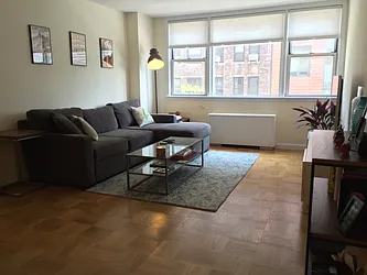 Rented by W Brothers Brokerage LLC