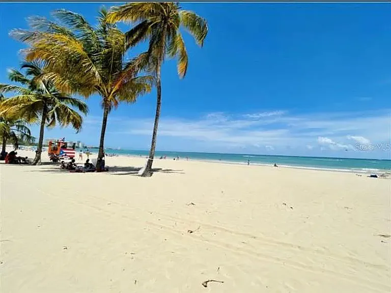 7185 Cond Mar De Isla Verde 9 E — Photo 32