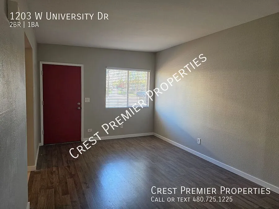 Building Photo - 1203 W University Dr