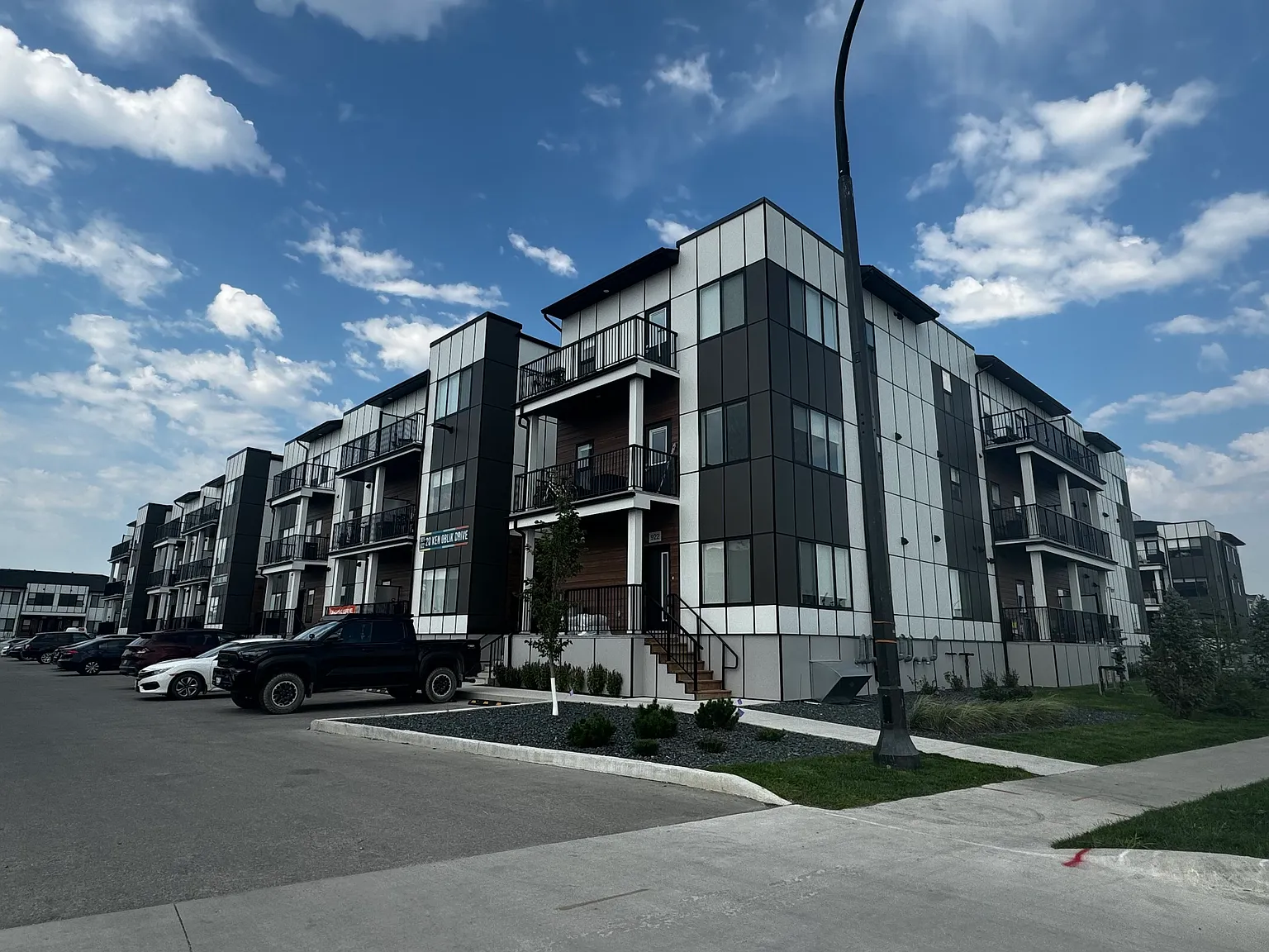 Element Townhomes in Prairie Pointe — Photo 2
