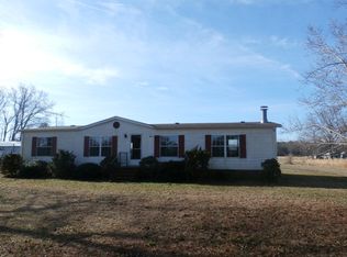 480 Tick Neck Rd, Foster, VA 23056