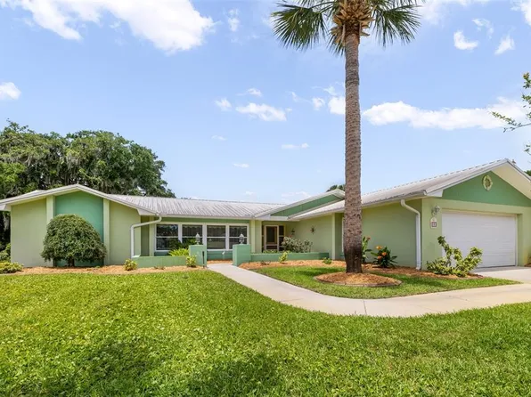 8 Courtney Pl, Palm Coast, FL 32137