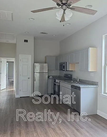 5317 N Galvez St — Photo 2