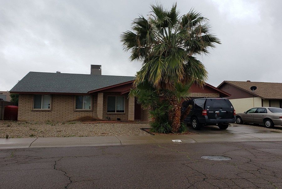 1st image of 6611 W Altadena Ave