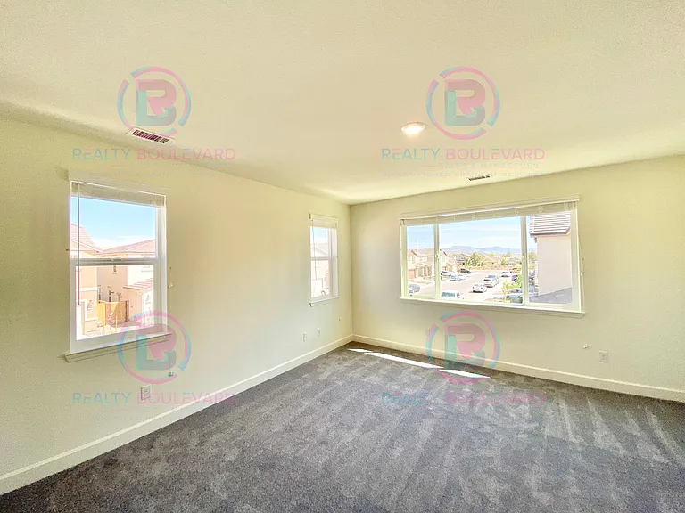 1127 Winter Hawk Way — Photo 45