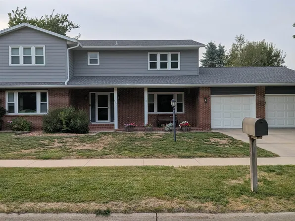 120 Woodbine Rd, Mason City, IA 50401