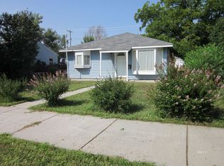 911 S Merriam Ave, Miles City, MT 59301