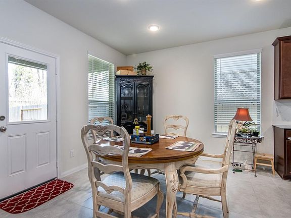 3rd image of 9738 Birdsnest Ct
