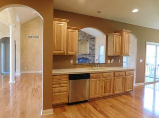 2607 Stratford Chase Pkwy, Columbia, MO 65201