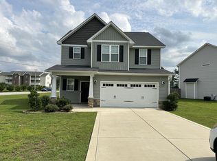 117 Courtland Dr, Raeford, NC 28376