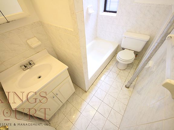 5th image of 300 Fort Washington Ave APT 5F