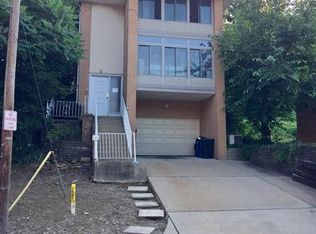 221 Greenlee Rd, Pittsburgh, PA 15227