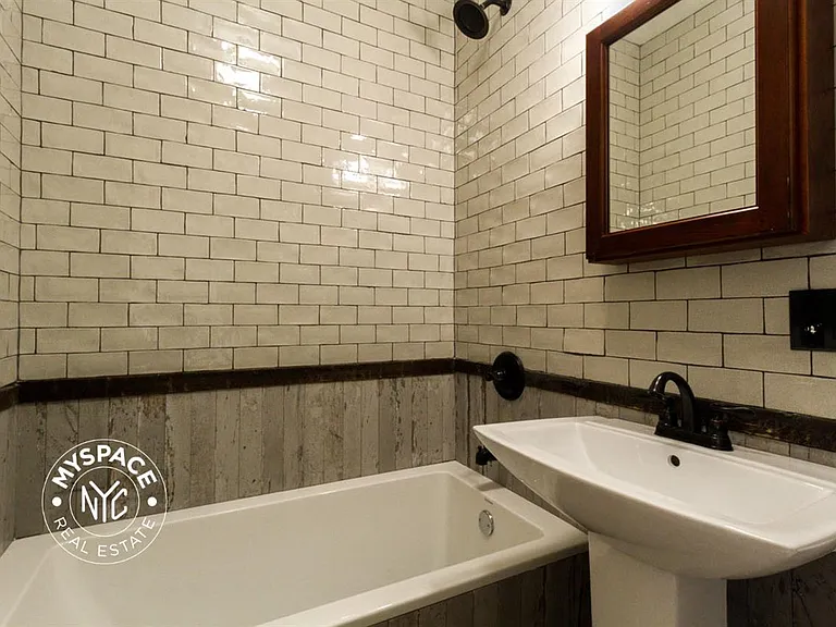 212 Starr St #2L — Photo 10