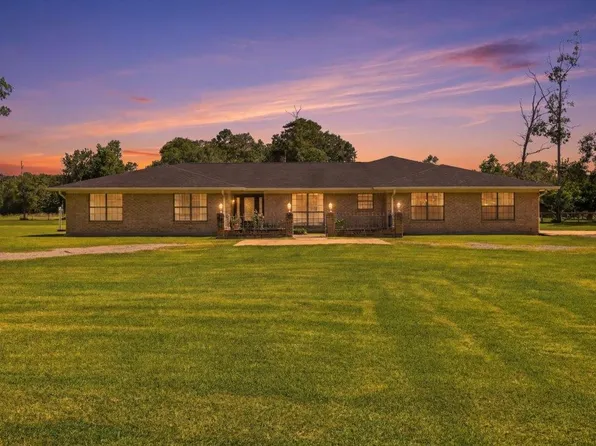 8613 E Fox Rd, Orange, TX 77632