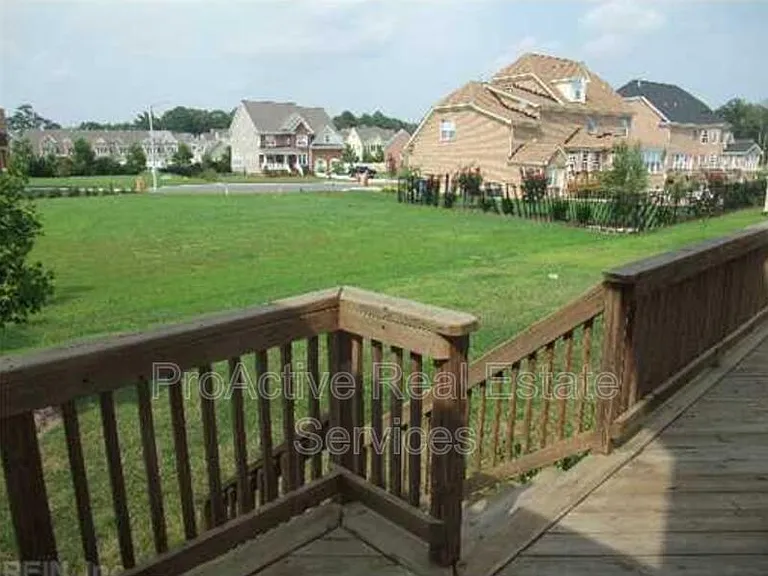 1408 Kemp Bridge Ln — Photo 14