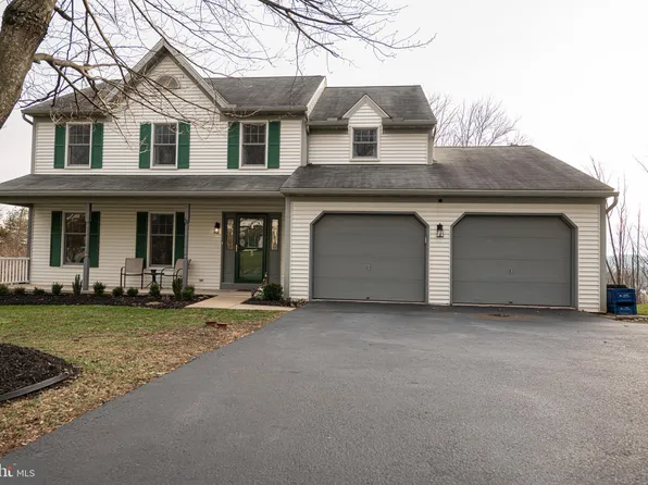 5 Longview Dr, Birdsboro, PA 19508