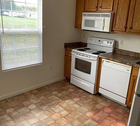 5th image of 106 Kentucky St
