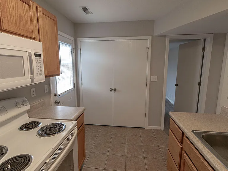 5313-5315 Currituck Ln — Photo 10
