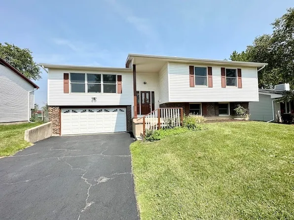 500 Burr Oak Dr, Lake Zurich, IL 60047