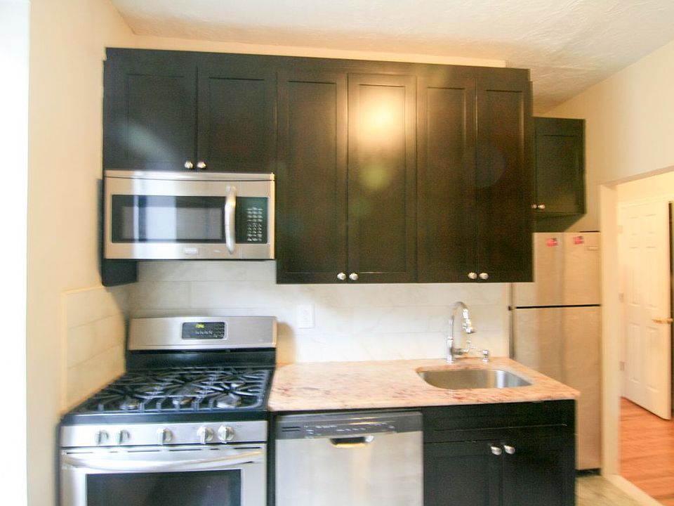 1st image of 2574 43rd St APT 3F
