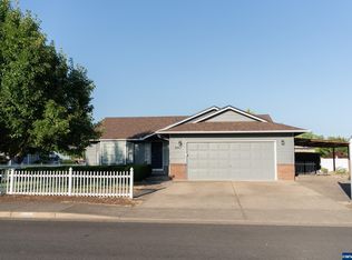 607 Tylers Pl, Independence, OR 97351