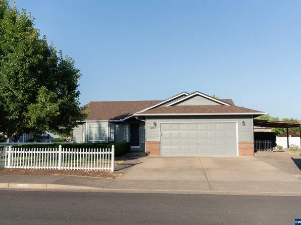 607 Tylers Pl, Independence, OR 97351