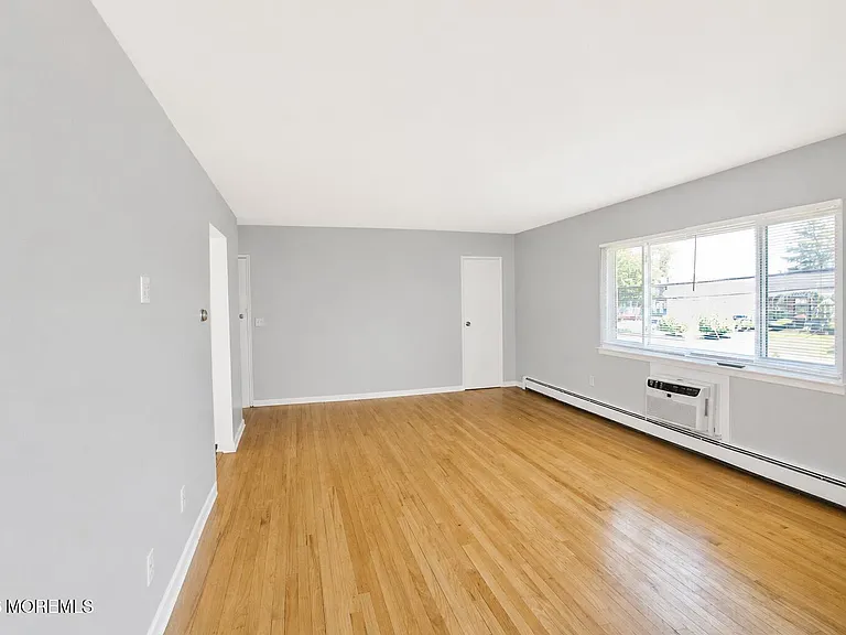 165 Wyckoff Rd #B — Photo 6