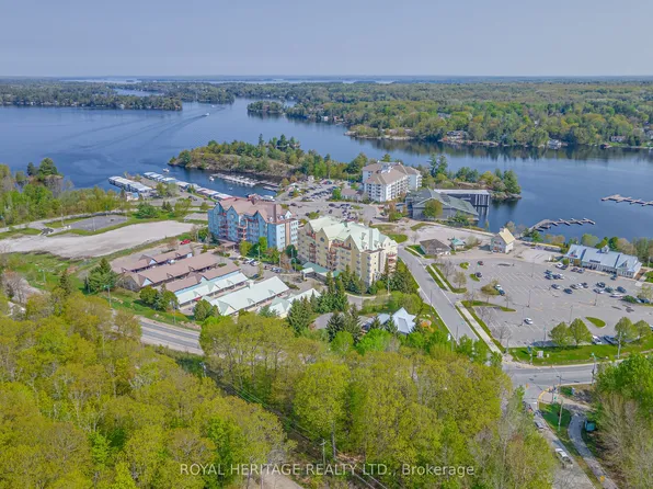 130 Steamship Bay Rd #605, Gravenhurst, ON P1P 1Z9