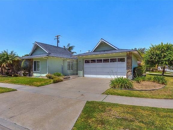 2nd image of 123 N Tiana Ln