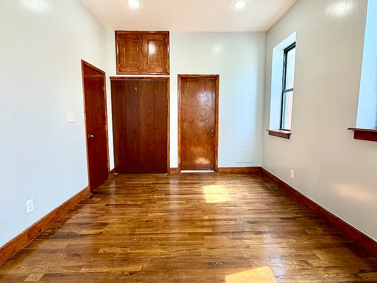916 Whitelock St #100 — Photo 8