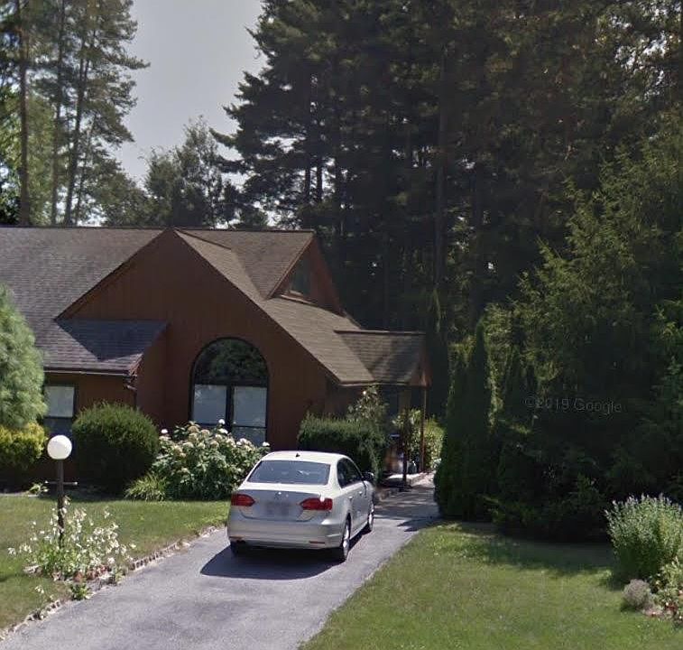 1st image of 7 Queen Mary Dr